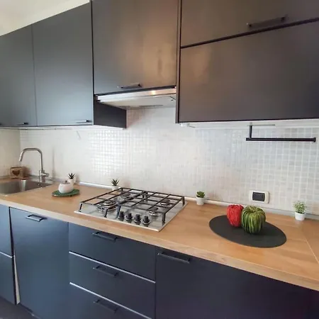 Trilocale Lauro Con Ampia Terrazza Vicino Al Mare 아파트